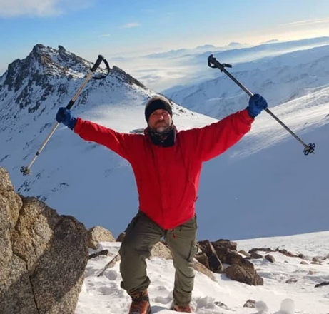 صعود به قله یخچال به مناسبت یادبود حاج محمود مظاهری